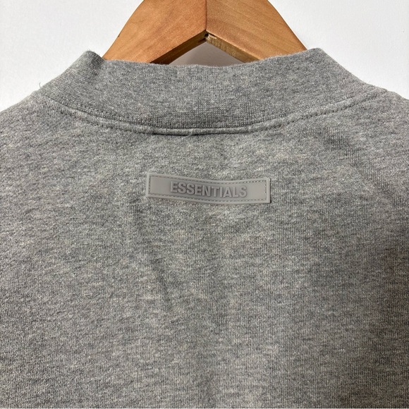 Fear of God Essentials Crewneck Sweatshirt – Heather Gray - Picture 5 of 6